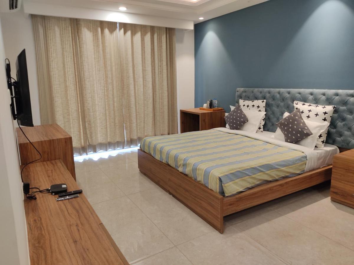 Perch Service Apartment-Mg Road 구르가온 외부 사진