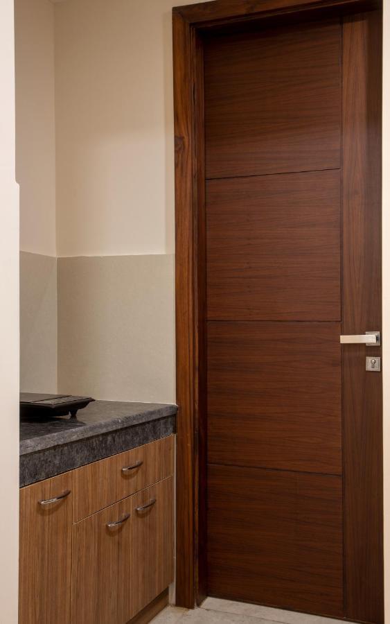 Perch Service Apartment-Mg Road 구르가온 외부 사진
