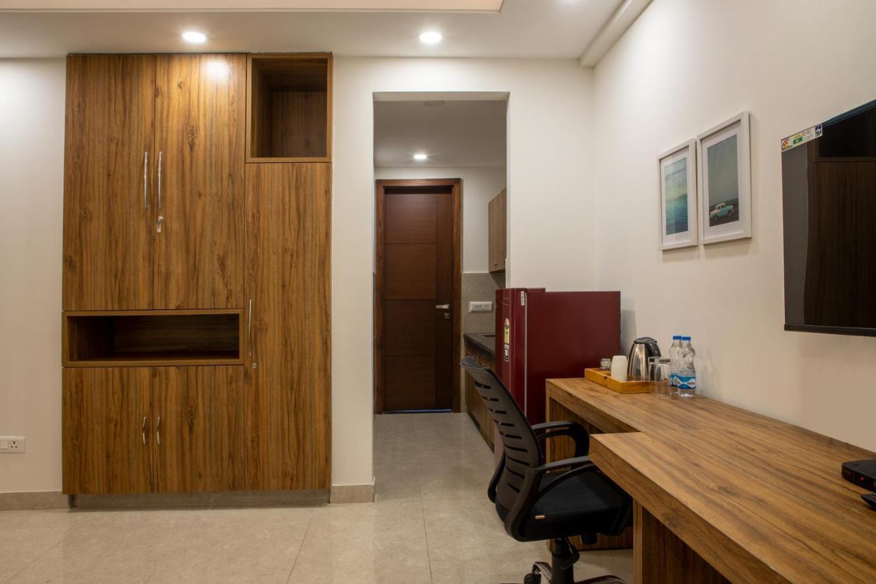 Perch Service Apartment-Mg Road 구르가온 외부 사진